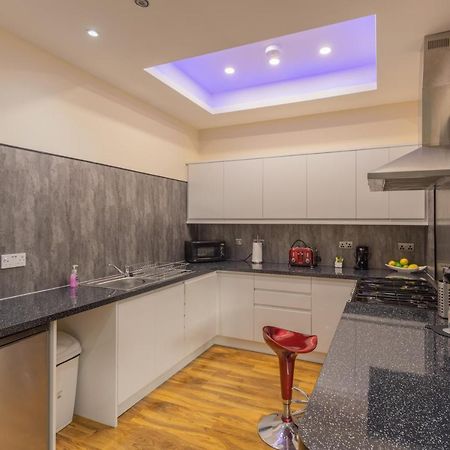 New 3-Bedroom Apartment Close To City Centre EDI Buitenkant foto