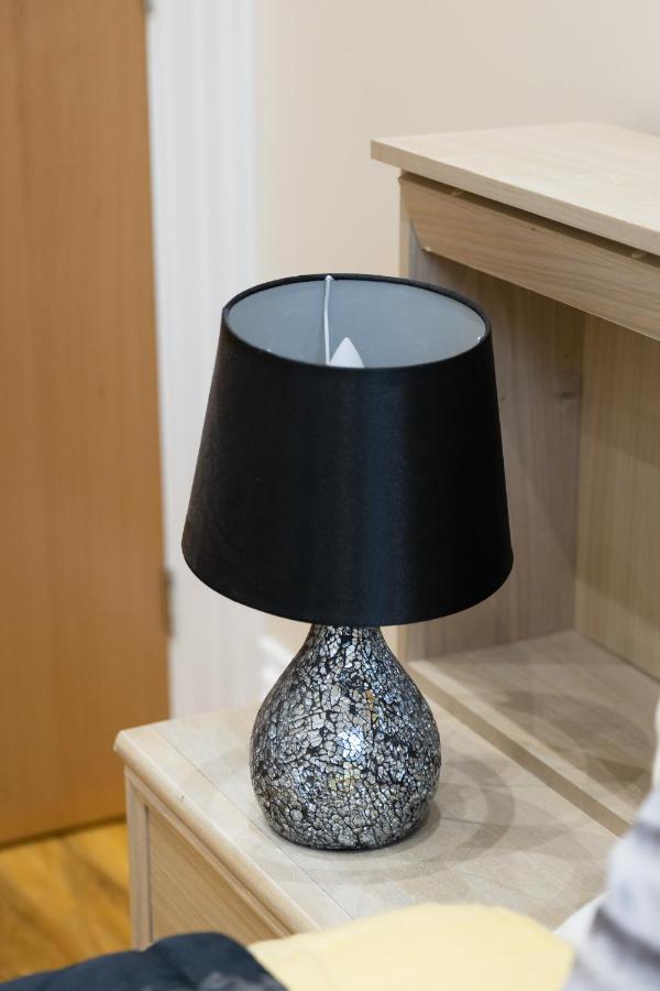 New 3-Bedroom Apartment Close To City Centre EDI Buitenkant foto