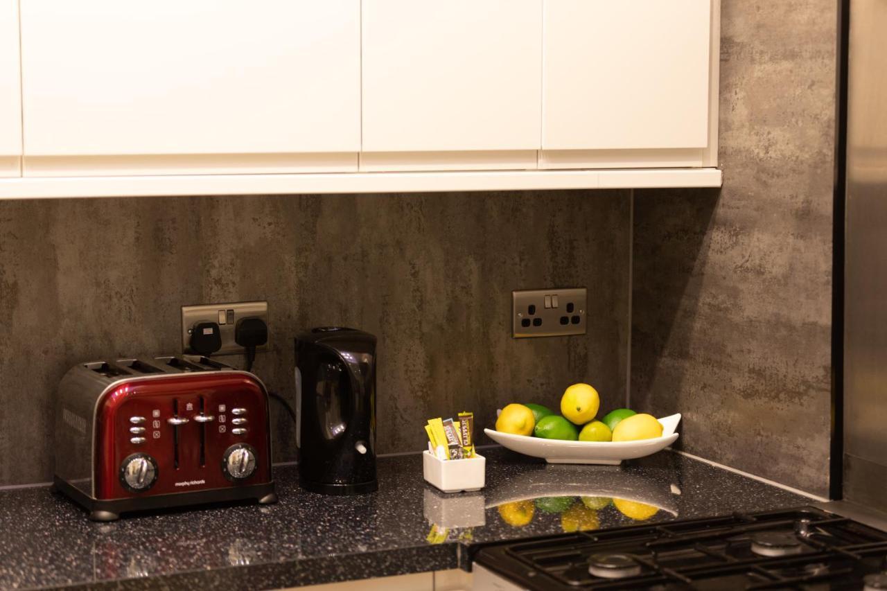 New 3-Bedroom Apartment Close To City Centre EDI Buitenkant foto