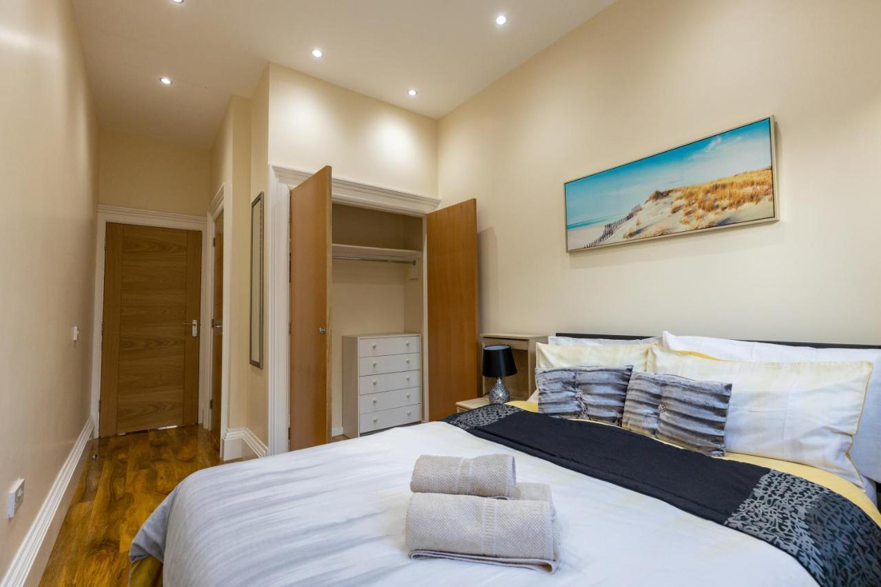 New 3-Bedroom Apartment Close To City Centre EDI Buitenkant foto